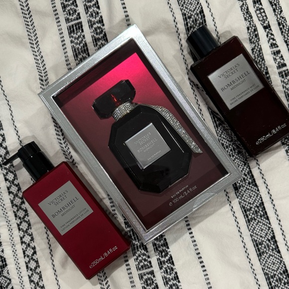 Victoria Secret bombshell midnight bundle
